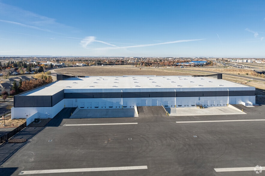 3950 Duckhorn, Sacramento, CA for lease - Aerial - Image 2 of 4