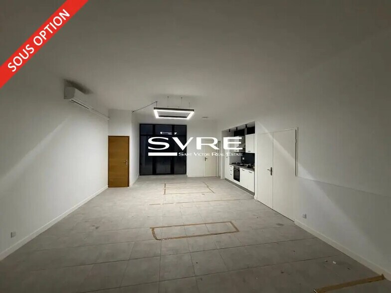 Retail in Marseille for lease - Interior Photo - Image 3 of 6