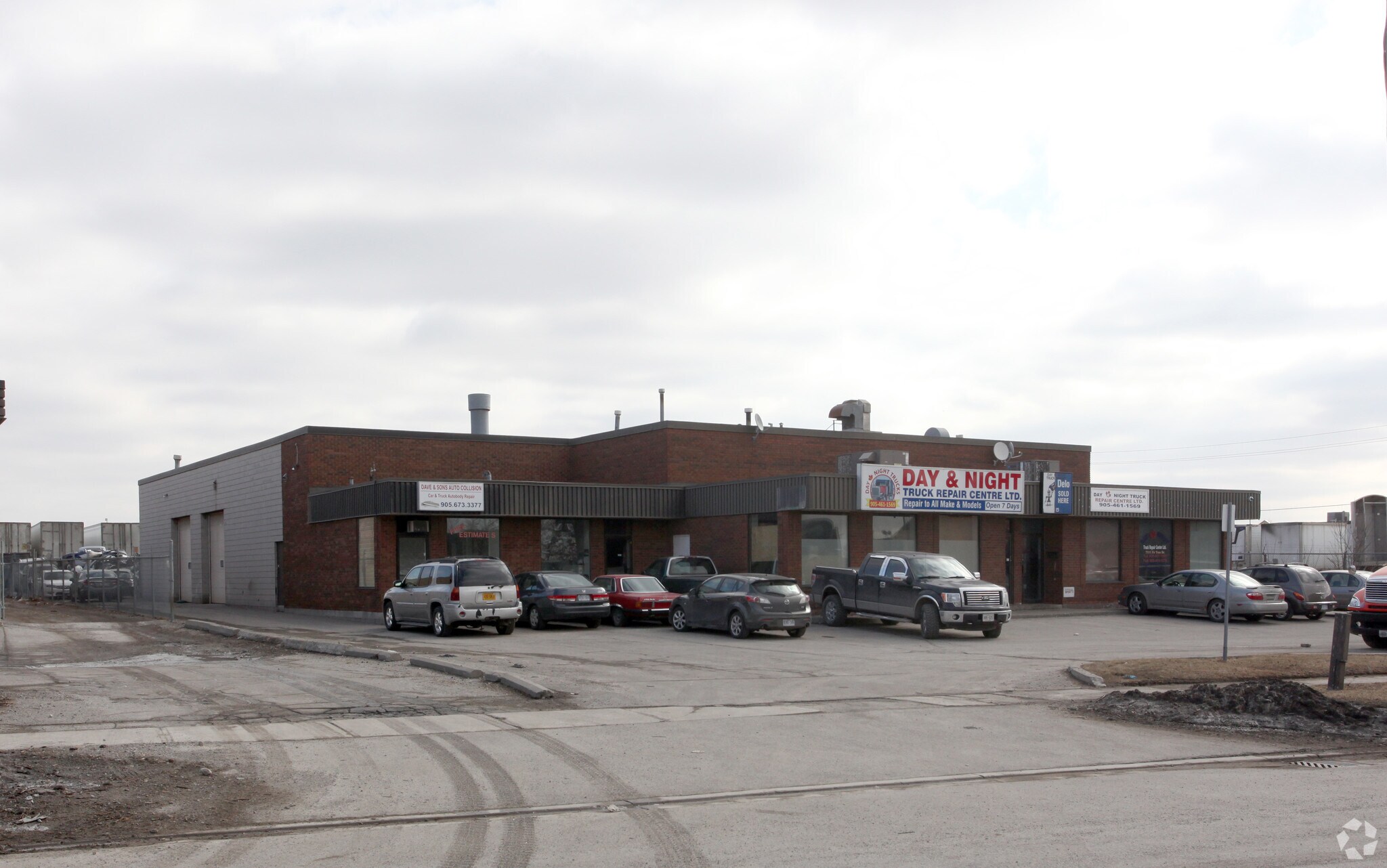 7111 Fir Tree Dr, Mississauga, ON for sale Primary Photo- Image 1 of 1