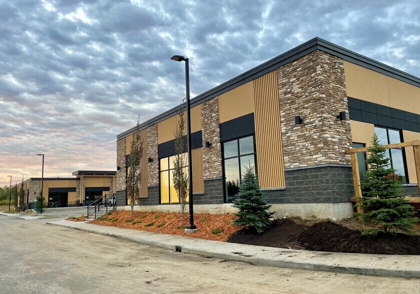 3 Ballpark Way, Spruce Grove, AB for lease - Building Photo - Image 2 of 9