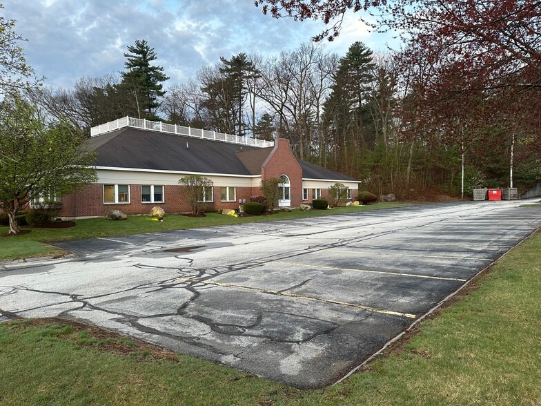 775 S Main St, Manchester, NH for lease - Building Photo - Image 3 of 25