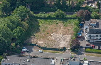 More details for 34 Burwash Rd, Crawley - Land for Lease