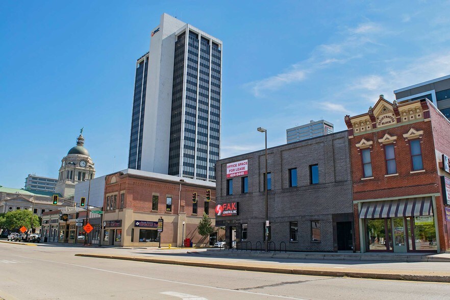 201 W Main St, Fort Wayne, IN for sale - Building Photo - Image 1 of 1