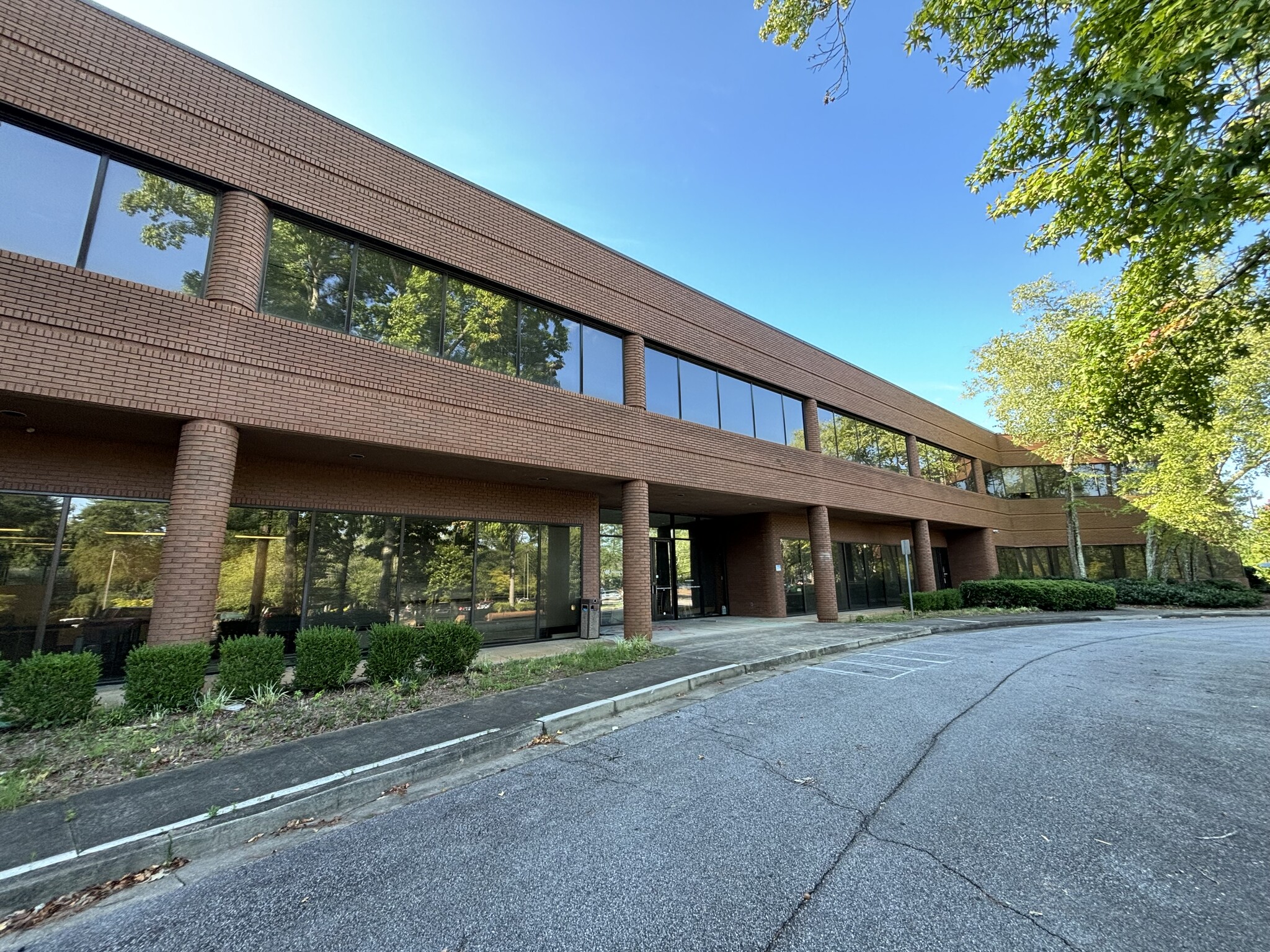 5515 Spalding Dr, Peachtree Corners, GA for sale Building Photo- Image 1 of 13