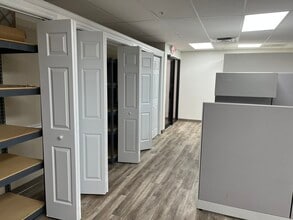 12995 S Cleveland Ave, Fort Myers, FL for lease Interior Photo- Image 2 of 7