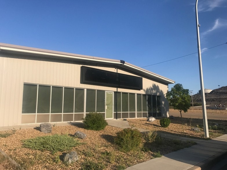 1212 Highway 9, Drumheller, AB for sale - Building Photo - Image 1 of 1