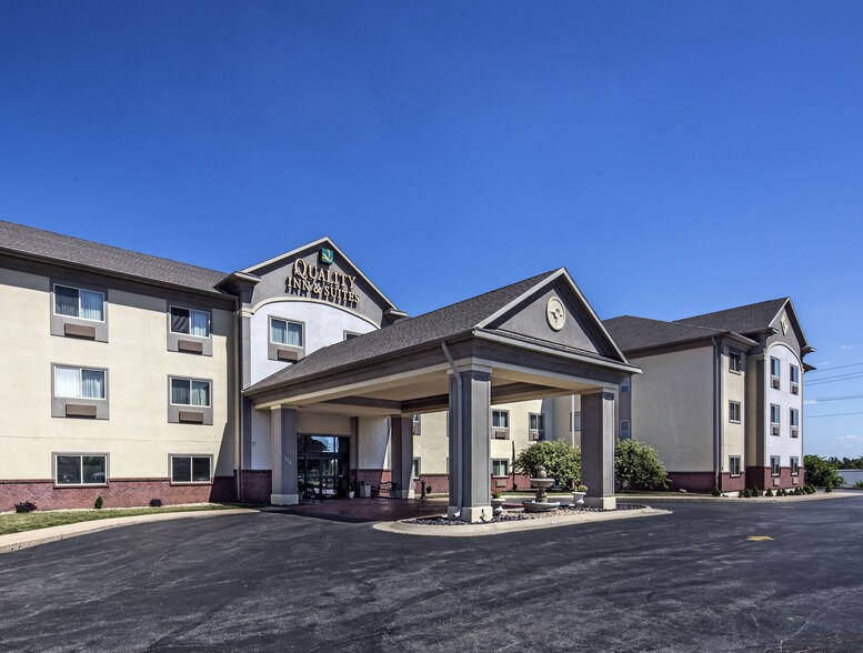 120 Lindsey Dr, Hannibal, MO for sale - Primary Photo - Image 1 of 1