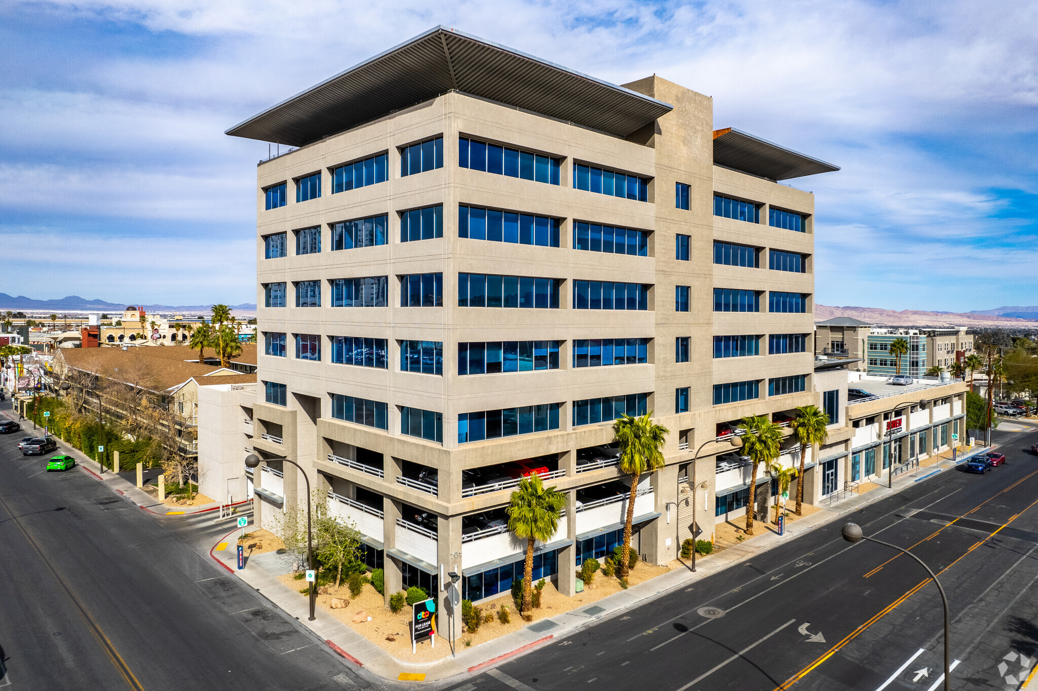 701 Bridger Ave, Las Vegas, NV for lease Building Photo- Image 1 of 5