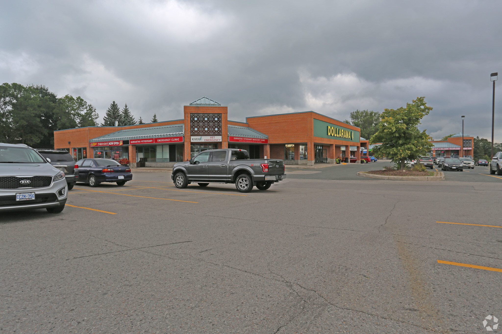 1840 Lansdowne St W, Peterborough, ON for lease Building Photo- Image 1 of 4