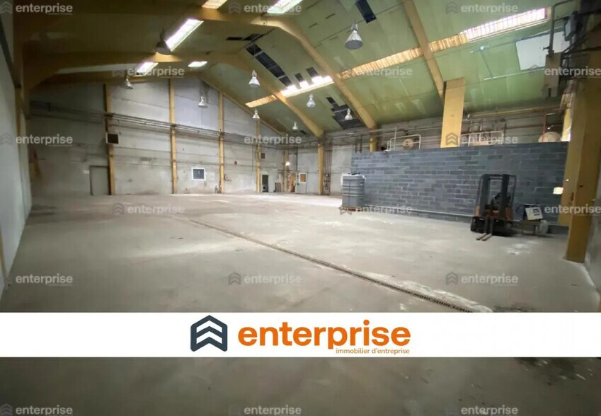 Flex in Le Cateau-Cambrésis for lease - Interior Photo - Image 1 of 1