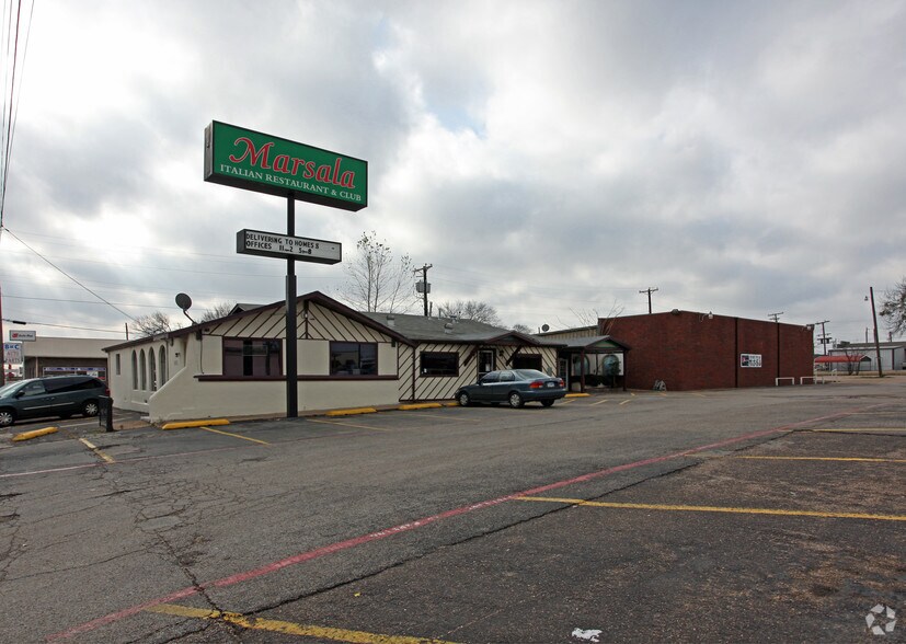 105 S Kaufman St, Ennis, TX for sale - Primary Photo - Image 1 of 1