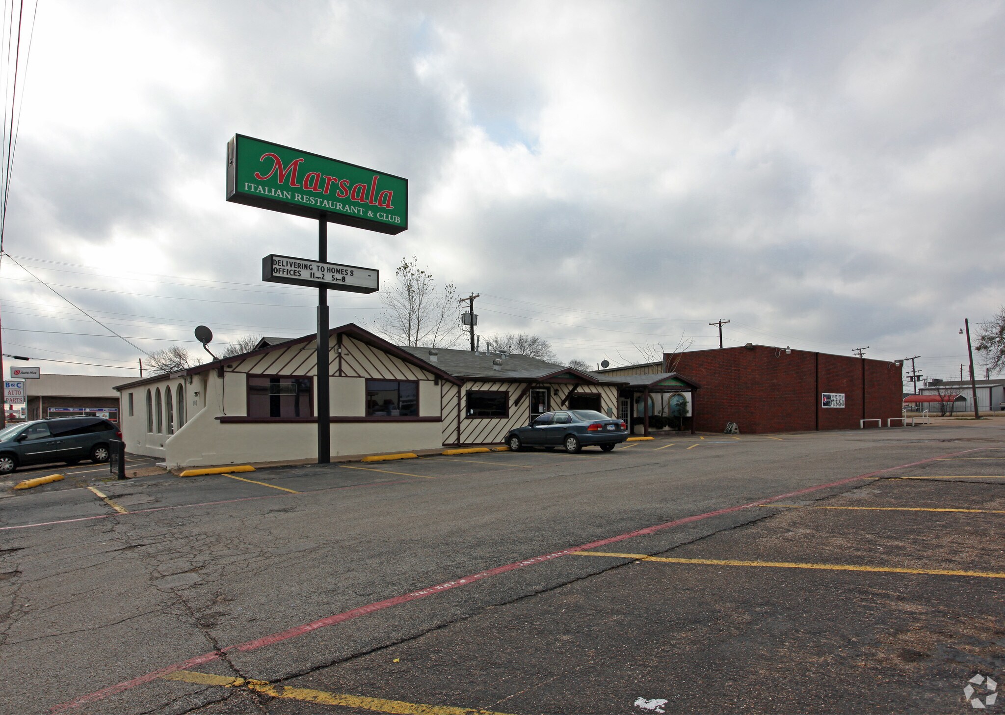 105 S Kaufman St, Ennis, TX for sale Primary Photo- Image 1 of 1