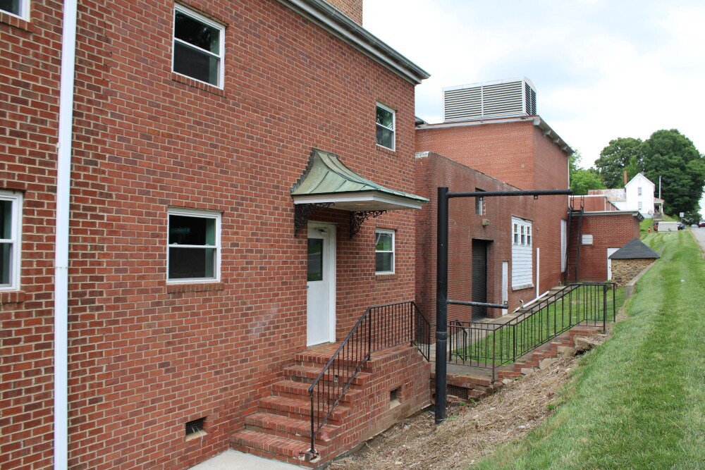 8215 Franklin St, Mount Pleasant, NC for sale Primary Photo- Image 1 of 1