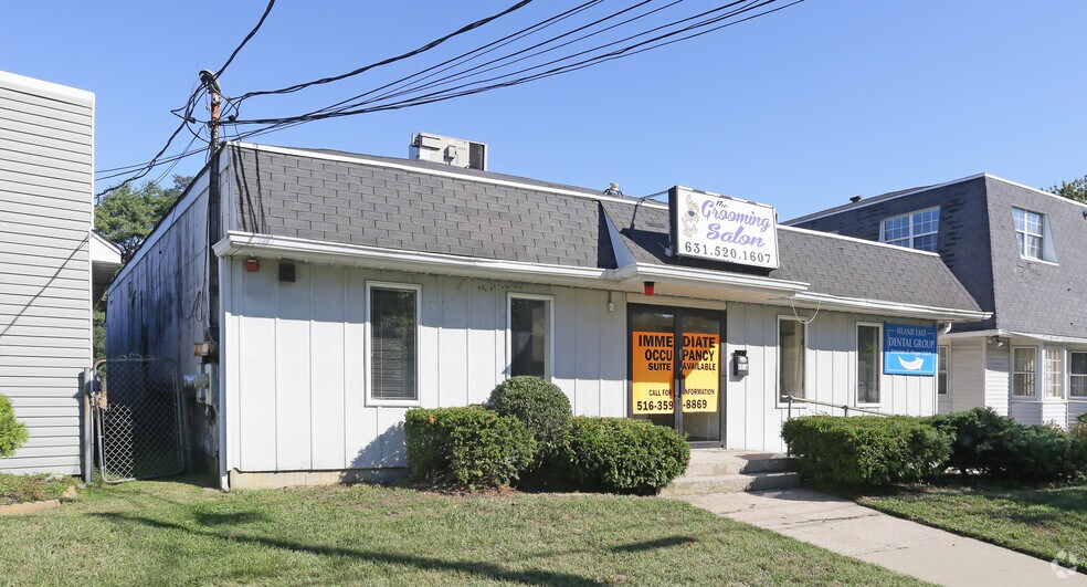 691-A Montauk Hwy, Shirley, NY for sale - Primary Photo - Image 1 of 1