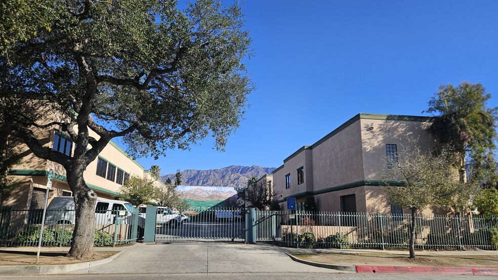 1785 Locust St, Pasadena, CA for sale - Building Photo - Image 3 of 5