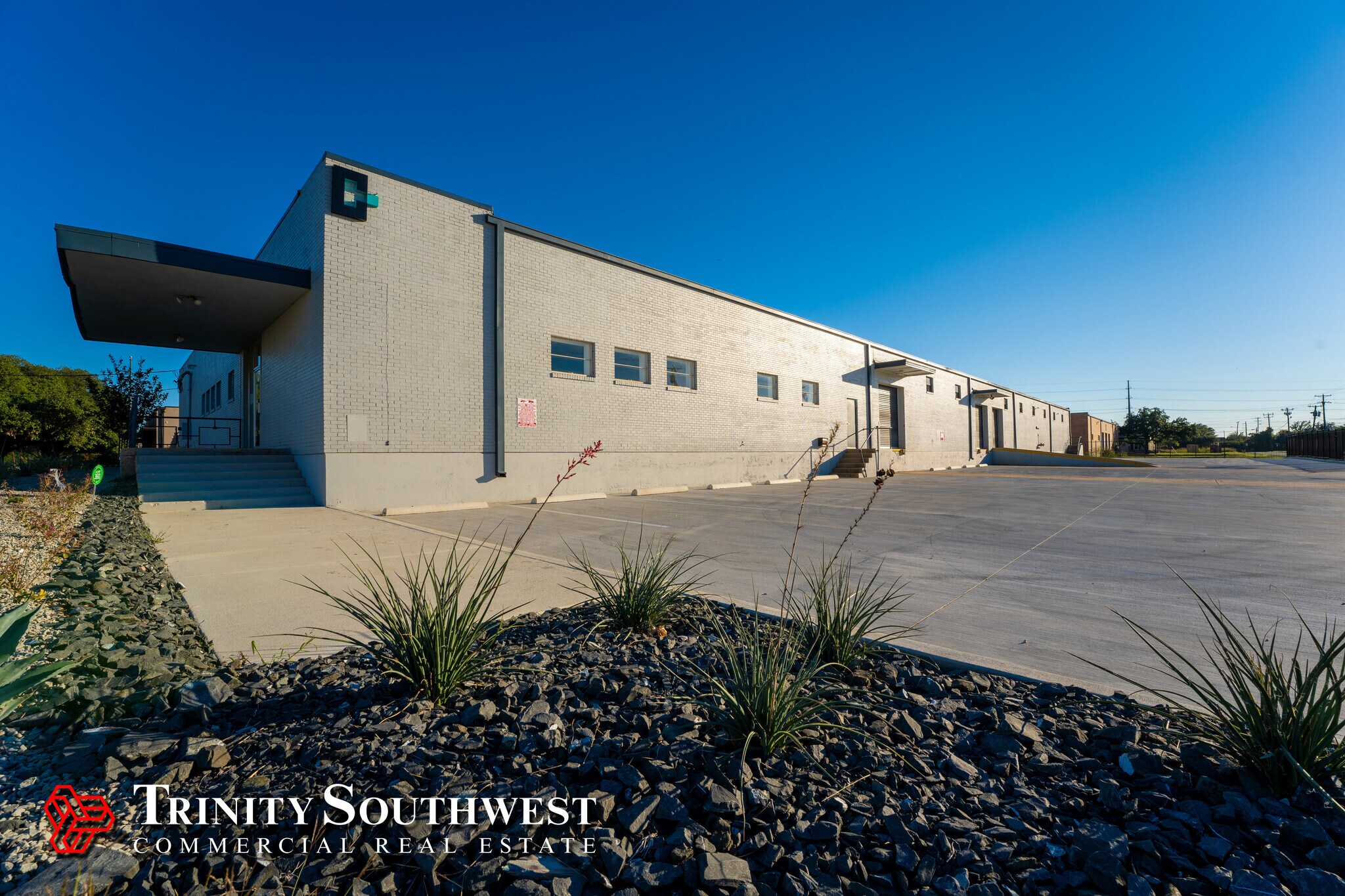 8821 Directors Row, Dallas, TX for sale Building Photo- Image 1 of 1