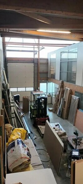 Flex in Le Havre for sale - Building Photo - Image 1 of 7