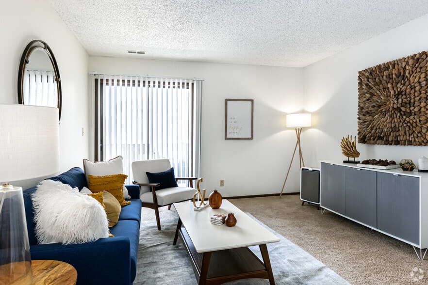 4128-4154 SW 6th Ave, Topeka, KS for sale - Interior Photo - Image 2 of 16