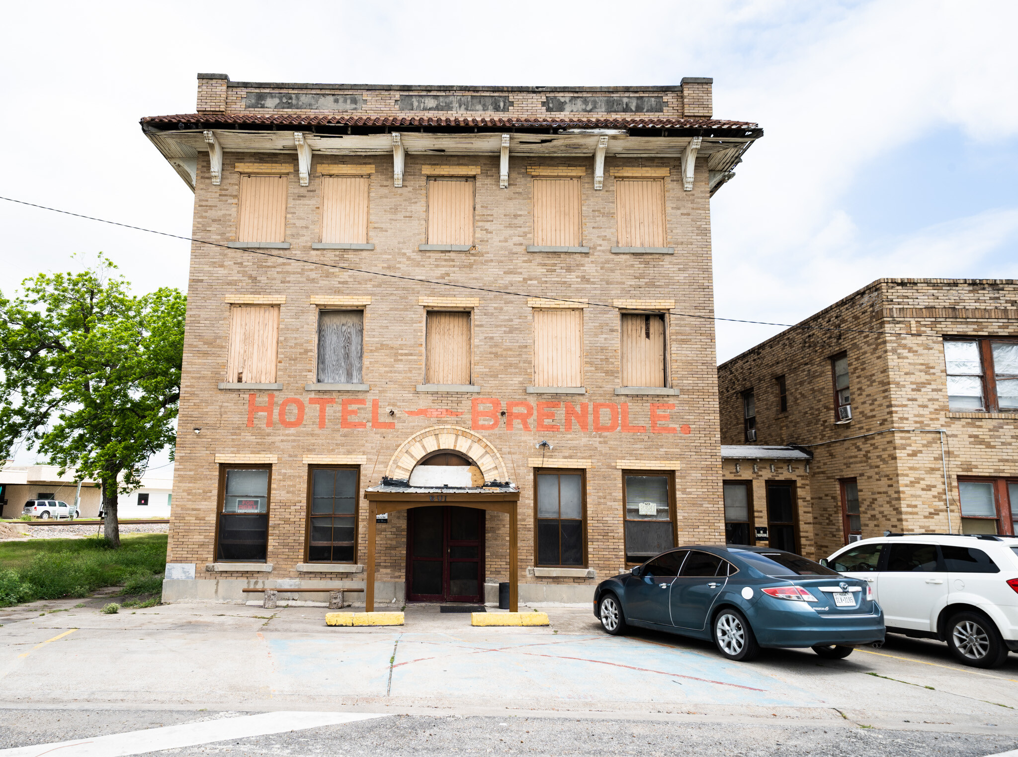 601 E Avenue A, Robstown, TX for sale Primary Photo- Image 1 of 28