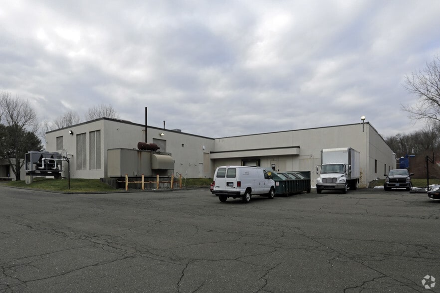 45 Commerce Dr, Trumbull, CT for sale - Building Photo - Image 2 of 2