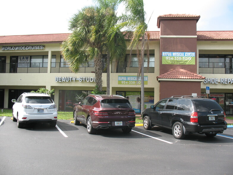 8001-8085 W McNab Rd, Tamarac, FL for lease - Building Photo - Image 1 of 13