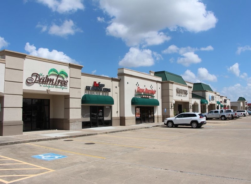 6204-6362 N Navarro St, Victoria, TX for lease - Building Photo - Image 1 of 14