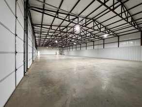 133 NE 52nd St, Oklahoma City, OK for lease Interior Photo- Image 2 of 7