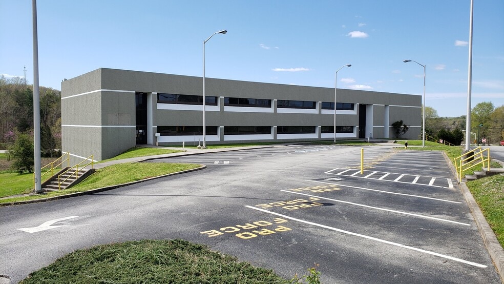 150 Americus Way, Oak Ridge, TN for sale - Building Photo - Image 2 of 22