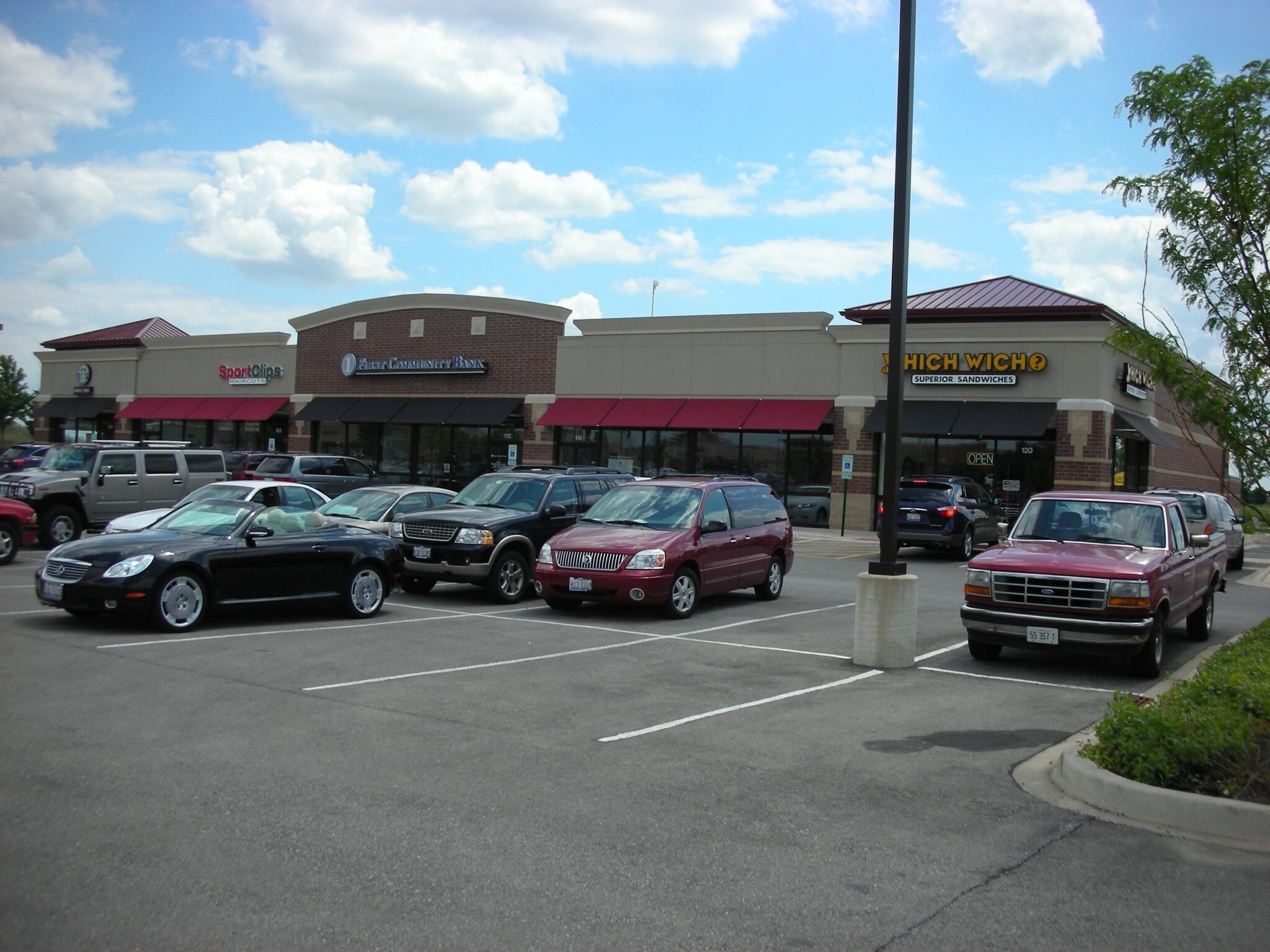 2728 W. 75th St, Naperville, IL for sale Primary Photo- Image 1 of 1