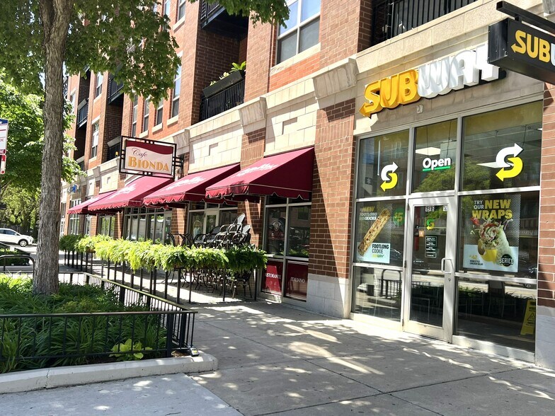 1900 S State St, Chicago, IL for lease - Building Photo - Image 3 of 6