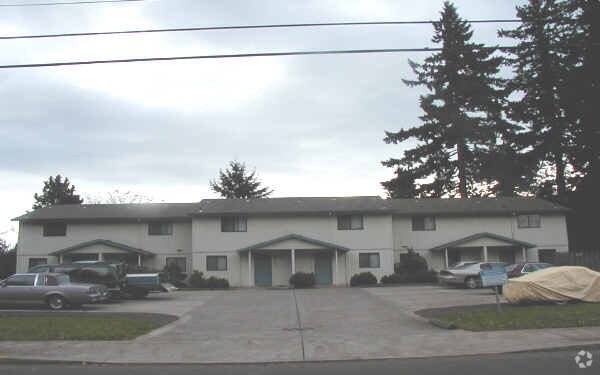 13730-13752 SE Stark St, Portland, OR for sale Primary Photo- Image 1 of 1
