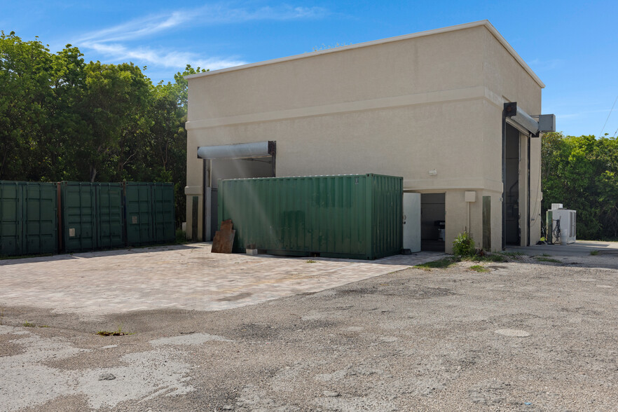 86490 Overseas Hwy, Islamorada, FL for lease - Building Photo - Image 2 of 40