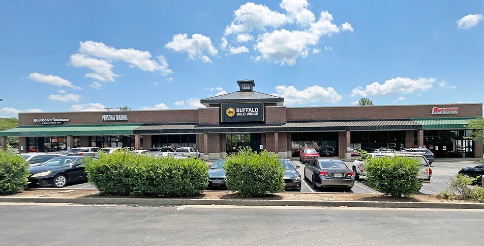 1080 S Broadway, Lexington, KY for lease - Building Photo - Image 3 of 6