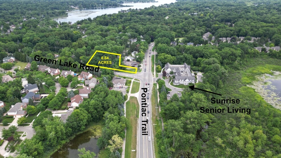 Pontiac Trail, West Bloomfield, MI for sale - Building Photo - Image 2 of 25