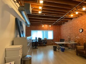 1639 11th St, Santa Monica, CA for lease Interior Photo- Image 1 of 5
