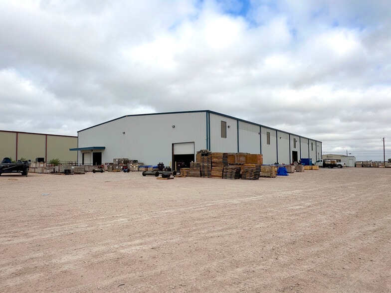 13005 W Interstate 20 E, Odessa, TX for lease - Building Photo - Image 2 of 17