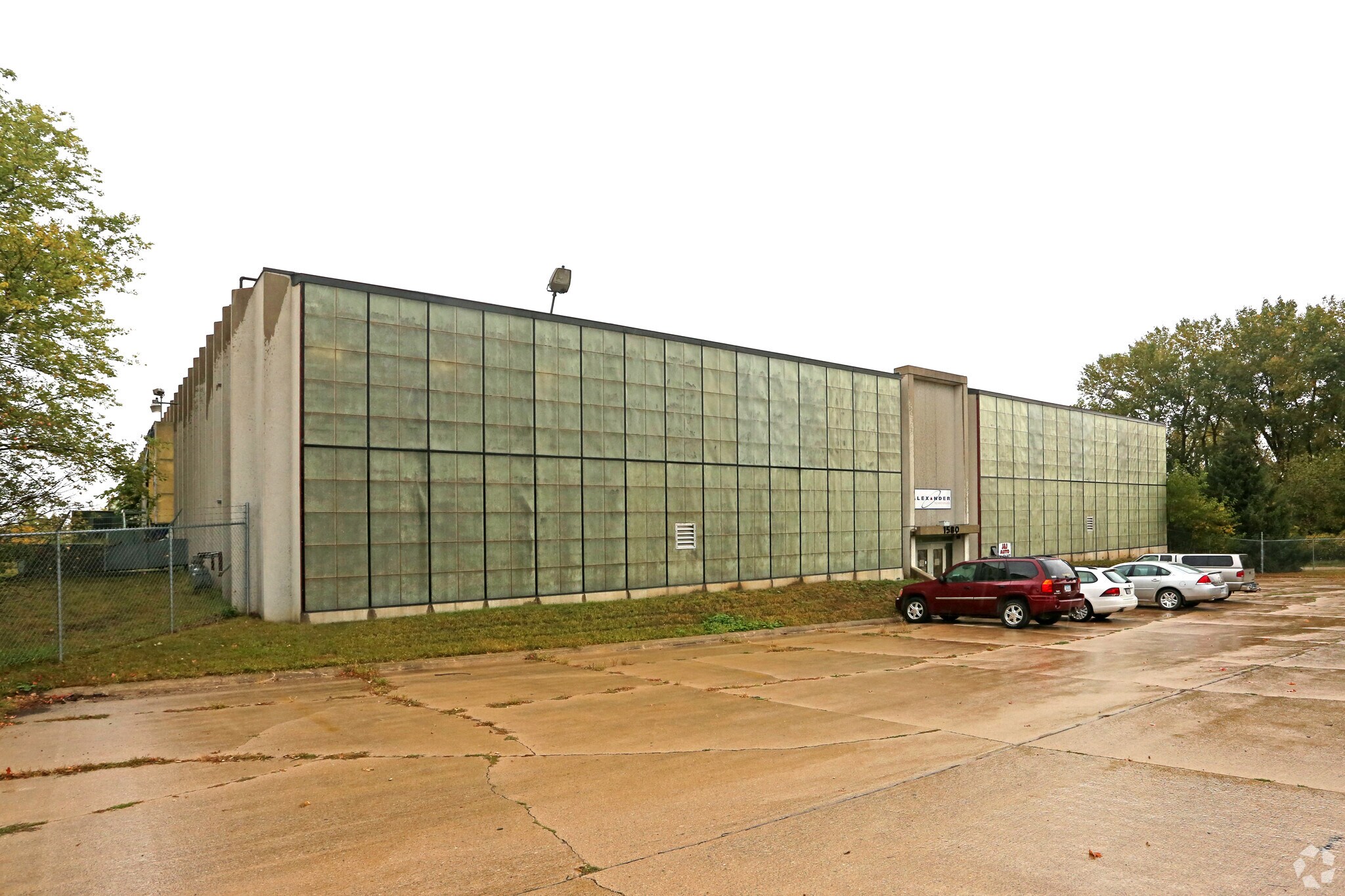 1580 15th St SW, Mason City, IA for sale Primary Photo- Image 1 of 1