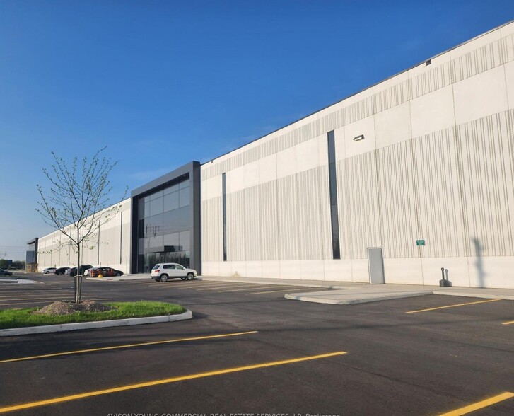 9151 Huntington Rd, Vaughan, ON for lease - Building Photo - Image 1 of 1