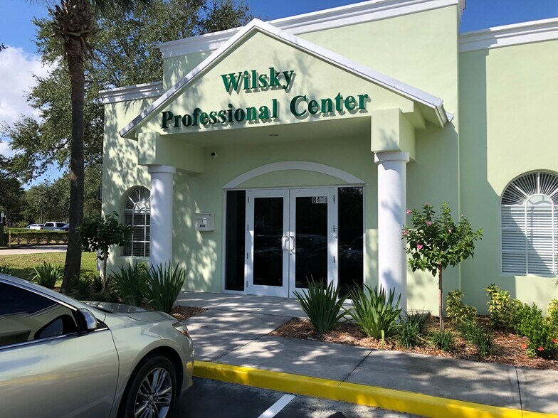 8404-8414 Wilsky Blvd, Tampa, FL for sale - Primary Photo - Image 2 of 10