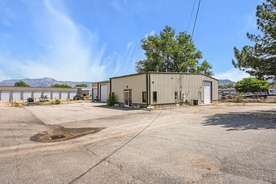 950 W Wilson Ln, West Haven, UT for lease - Building Photo - Image 1 of 17