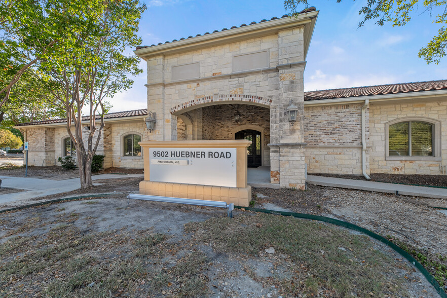 9502 Huebner Rd, San Antonio, TX for lease - Building Photo - Image 3 of 7