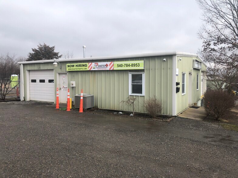 10 Mid Valley Ln, Verona, VA 24482