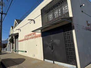 550 E 10th St, Oakland, CA for lease Building Photo- Image 2 of 8