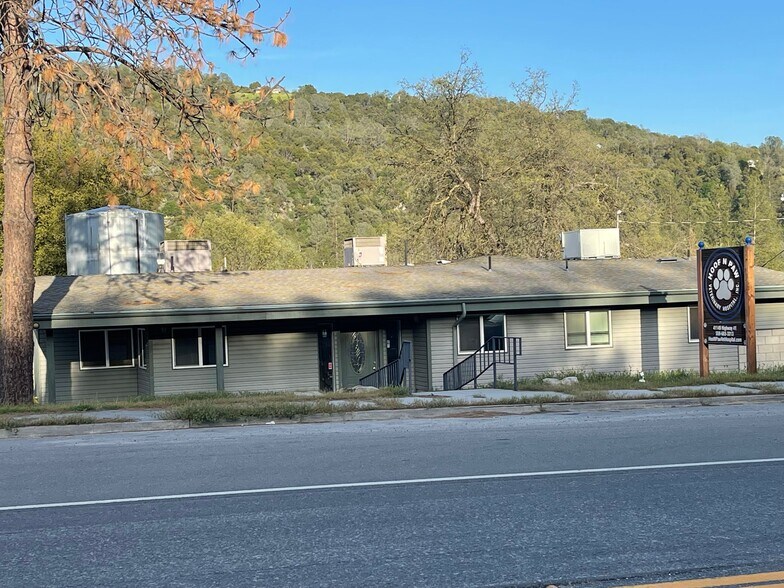 41149 Hwy 41, Oakhurst, CA 93644