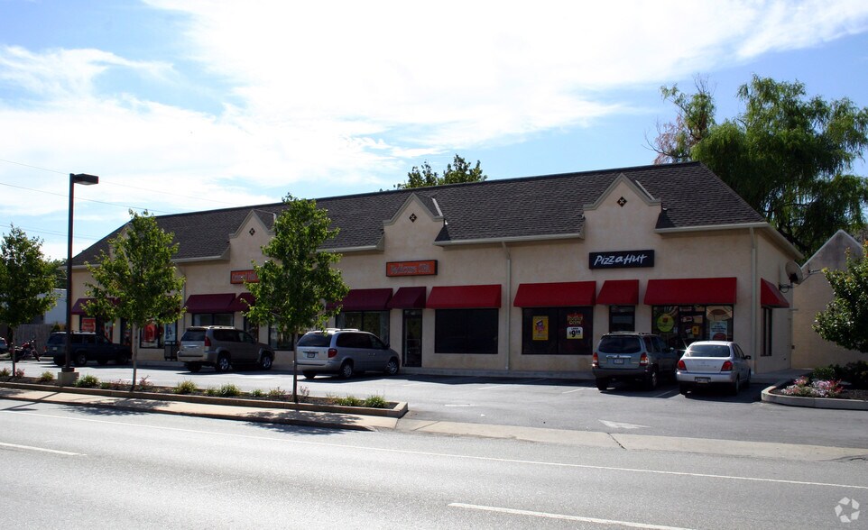 698 E Market St, West Chester, PA 19382