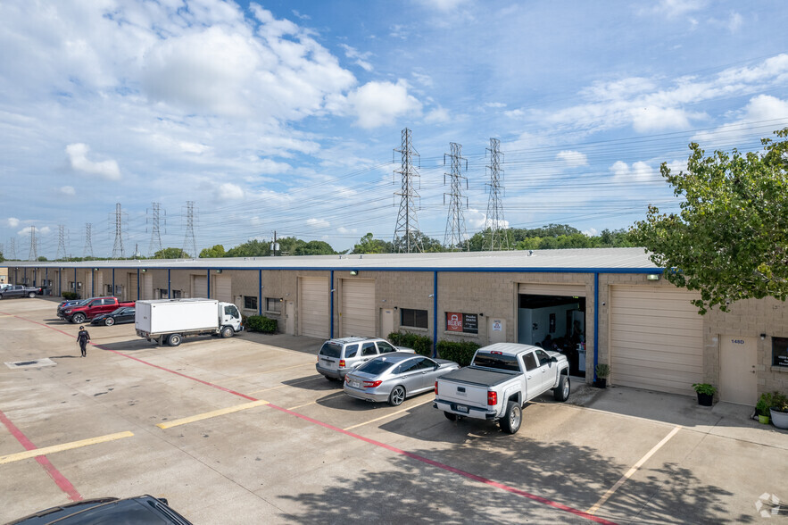 15255 Gulf Fwy, Houston, TX for lease - Building Photo - Image 2 of 4