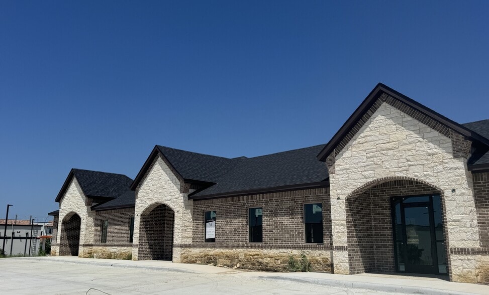 7308 Canyon Park Dr, Fort Worth, TX for sale - Primary Photo - Image 1 of 9