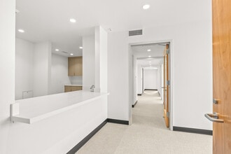 512 Westline Dr, Alameda, CA for lease Interior Photo- Image 1 of 16