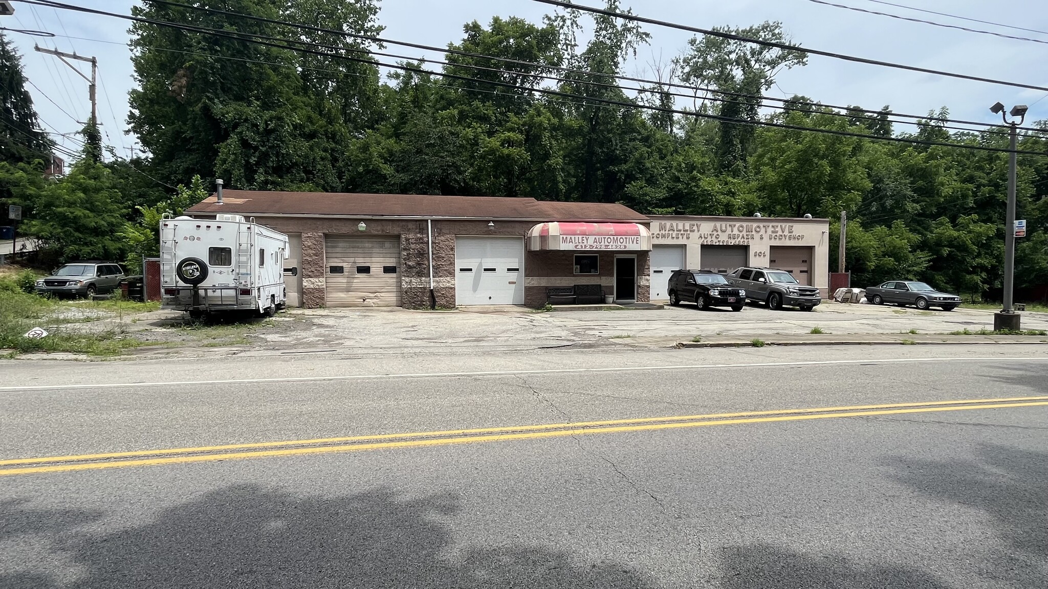 801 Universal Rd, Pittsburgh, PA for sale Building Photo- Image 1 of 18