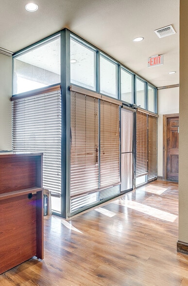 1420 Markum Ranch Rd, Fort Worth, TX for lease - Interior Photo - Image 3 of 9